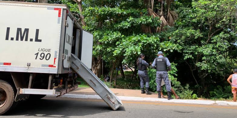 Corpo De Homem é Encontrado Em Matagal Próximo à Curva Do 90 Em São Luís Enquanto Isso No Maranhão 0362