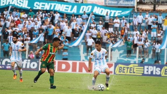 Sampaio Corrêa volta a vencer após 12 jogos na Série B e aumenta a crise no Paysandu