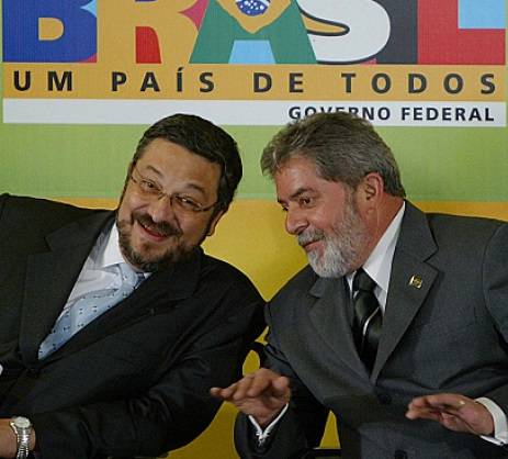 Lula sabia da corrupção na Petrobras desde 2007, diz Palocci em delação