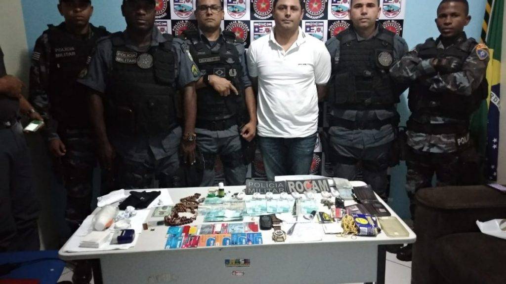 Estelionatário é preso na rodoviária de Cururupu com dezenas de cartões de bancários