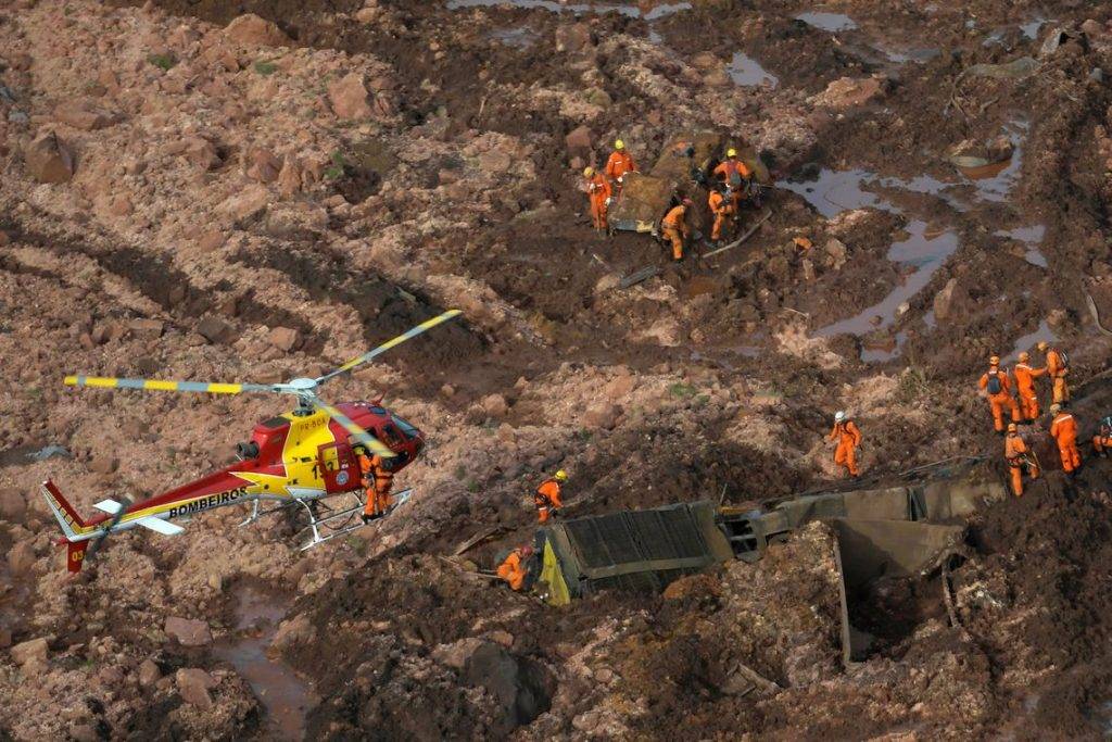 Governo de Minas confirma sete mortes após rompimento de barragem