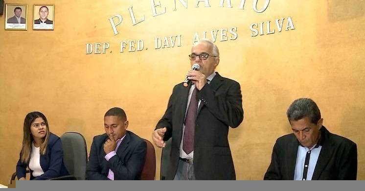 Vereadores vão pedir cassação do prefeito de Davinópolis