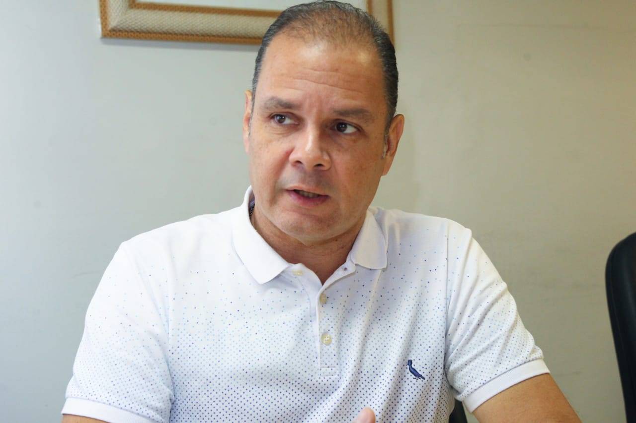 “Estamos trabalhando a valorização das praças esportivas”, afirma secretário Rogério Cafeteira