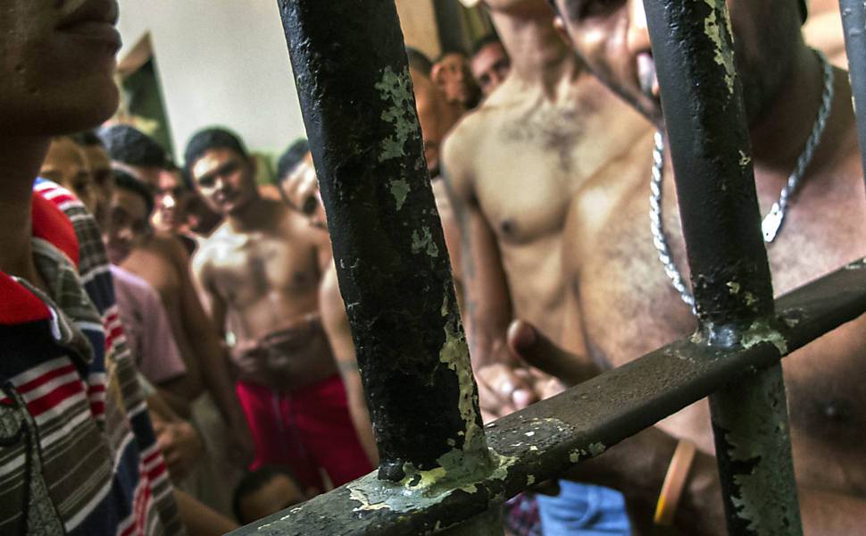 Saída temporária da Semana Santa beneficia 735 presos no Maranhão