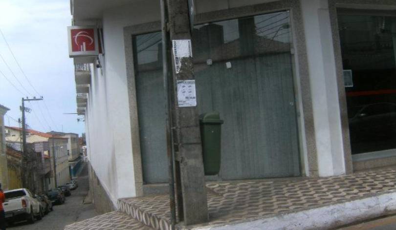 Bandidos arrombam agência do Bradesco, no Centro de São Luís