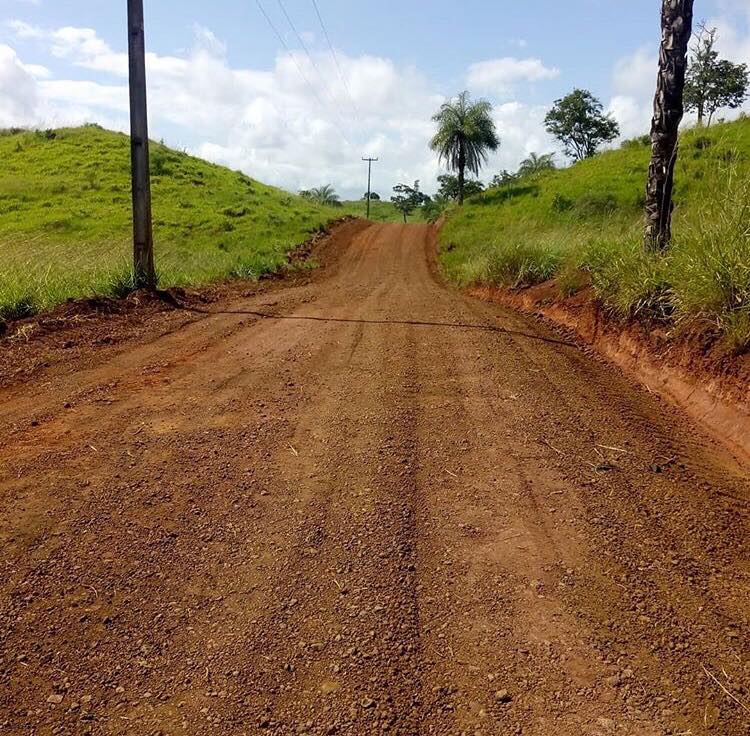 Prefeitura de São João do Paraíso segue recuperando estradas vicinais