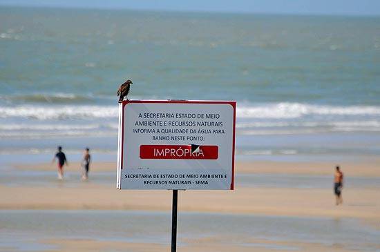 Praias de São Luís estão impróprias para banho desde o ano de 2018, aponta laudo da Sema