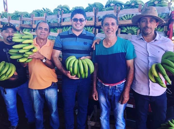 Subsecretário de agricultura do MA visita polo produtor de banana em São João do Paraíso