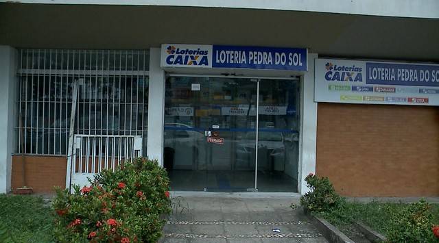 Usando uniforme de gari, criminosos roubam lotérica em São Luís