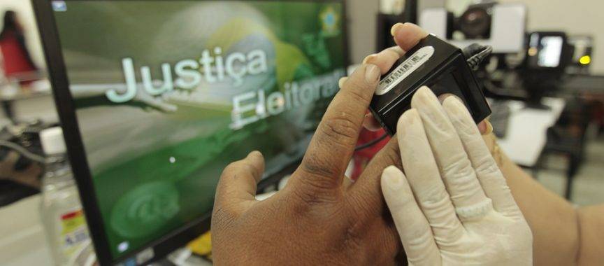 Eleitores de Alcântara podem ser recadastrados biometricamente em São Luís até 25 de agosto