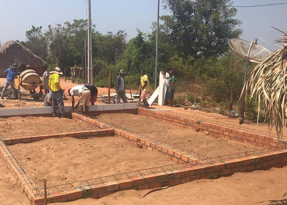 Prefeito do Maranhão pede doações para construir casas populares