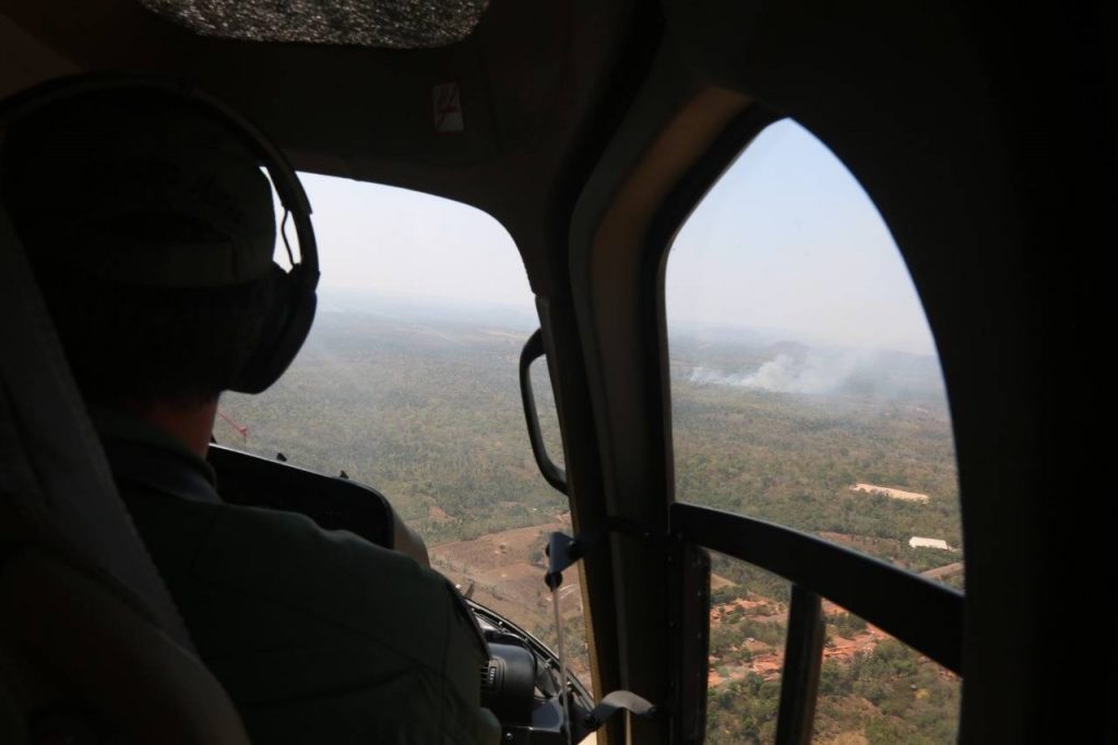 VÍDEO: Exército e Corpo de Bombeiros faz sobrevoo em áreas de queimada no Maranhão
