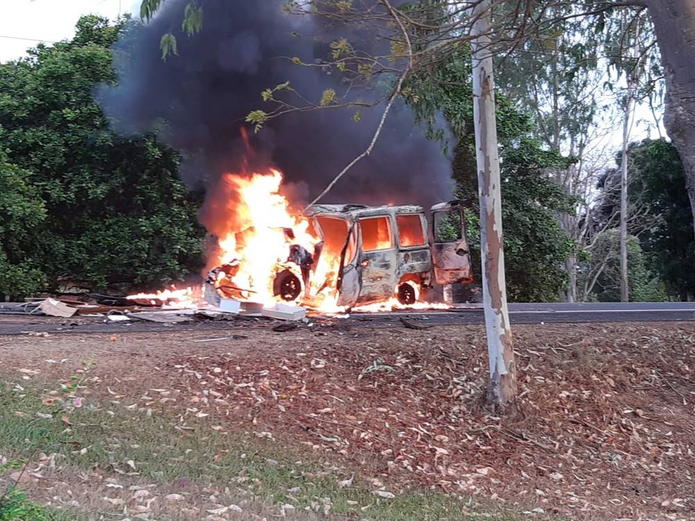 Veículo pega fogo após colisão e deixa mortos na BR-226 no Maranhão