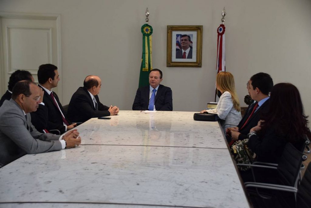 Membros do MPMA são recebidos pelo governador em exercício Carlos Brandão