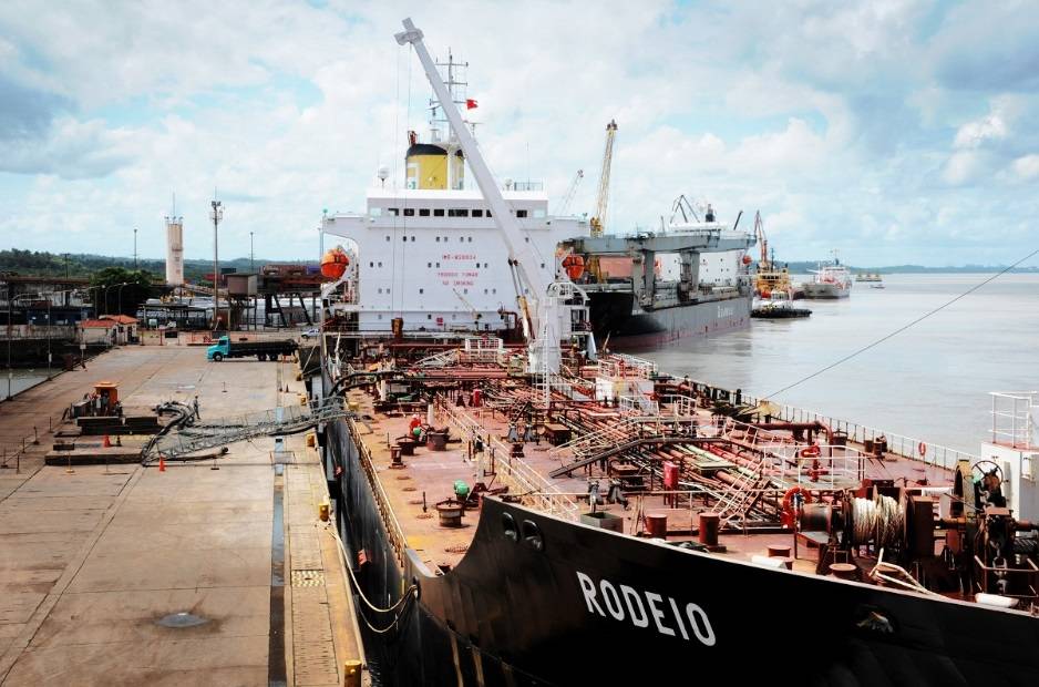 Porto do Itaqui já movimentou 22,5 milhões de toneladas de cargas este ano