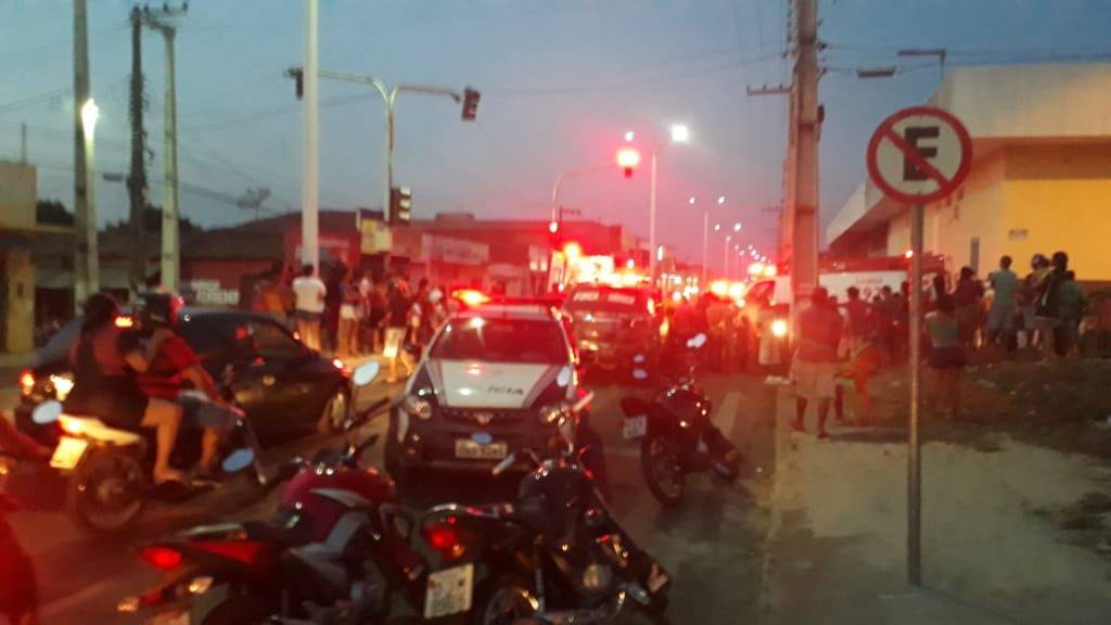 Policiais sofrem acidente após perseguir motociclista que furou blitz no Maranhão