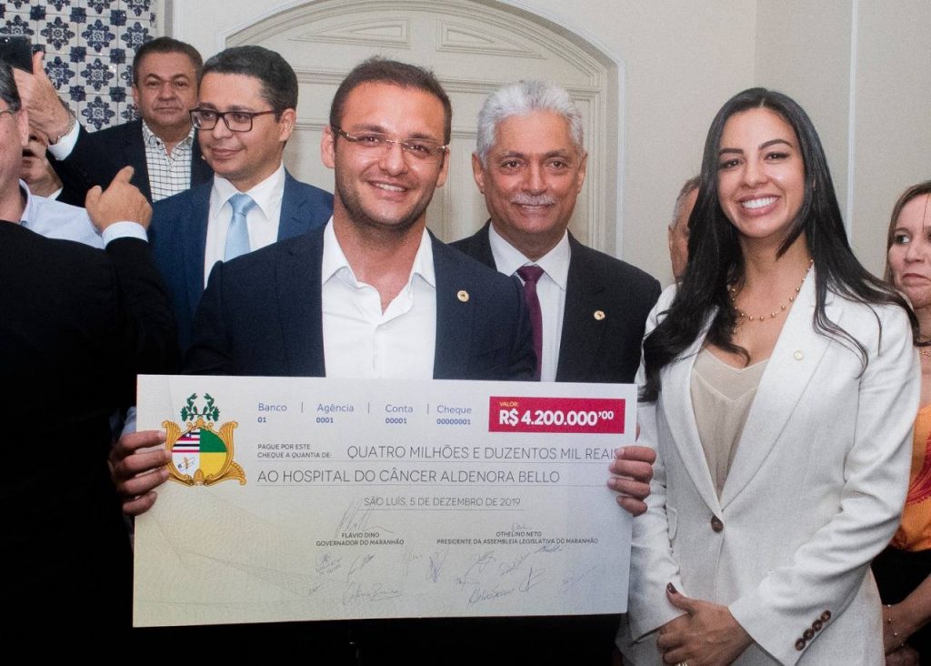 Deputado Felipe dos Pneus participa de solenidade de liberação de emendas de R$ 4,2 milhões para o Hospital Aldenora Bello