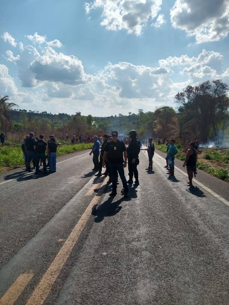 Após atentado contra índios Guajajaras, BR-226 permanece bloqueada no Maranhão