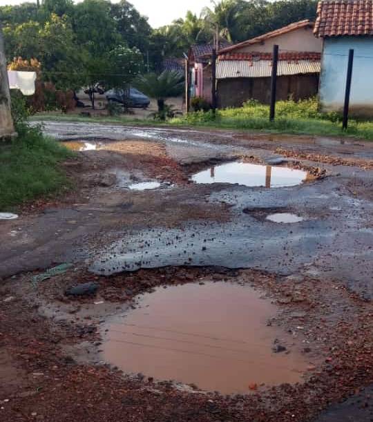 Estrada do Coqueiro reivindicada por Chico Carvalho sofre com falta de infraestrutura