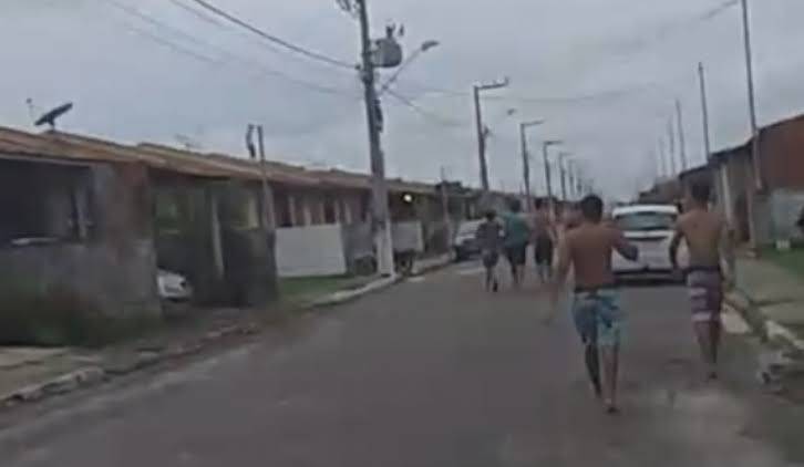 Vídeo: Homem é preso após esfaquear idosa e assaltar casas em condomínio no Maranhão