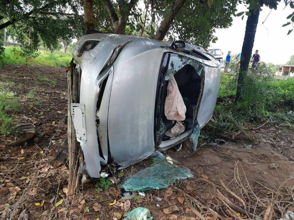 Motorista alcoolizado quase atropela agente da PRF e capota veículo na BR-010 em Campestre (MA)