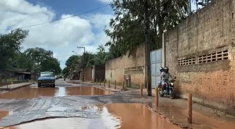 Chico Carvalho reivindica melhorias para Rua da Brasília na Santa Bárbara