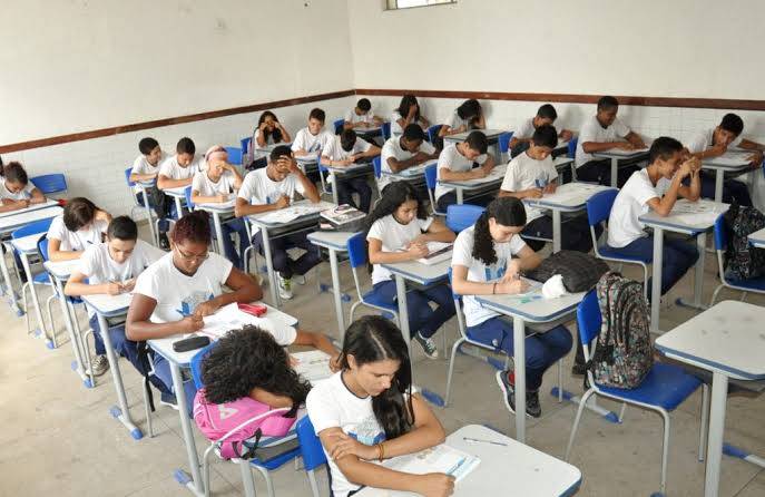 Flávio Dino determina suspensão de aulas nas instituições públicas e privadas no MA