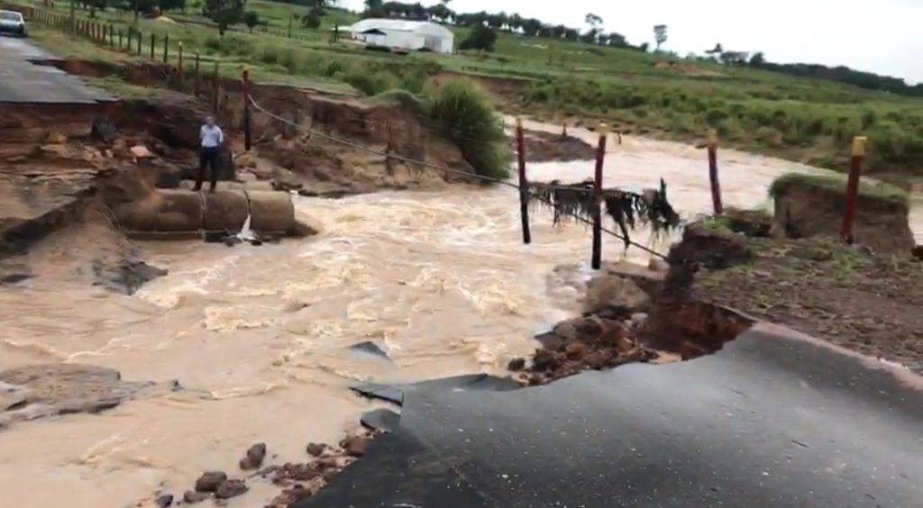 Após fortes chuvas,  MA-122 corta entre Imperatriz e Amarante