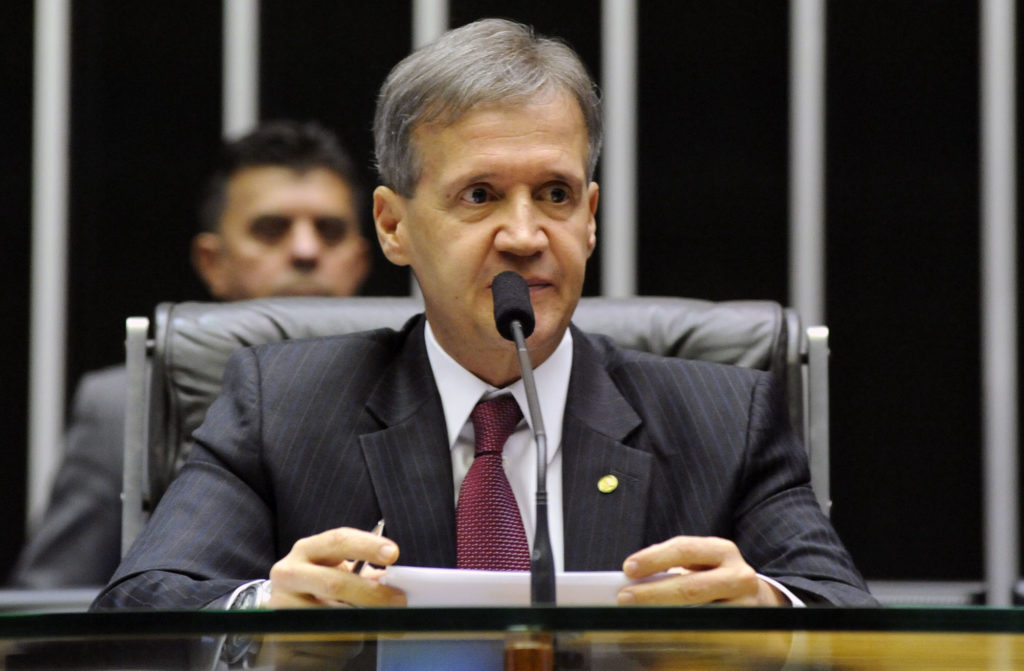 Deputado Aluísio Mendes do Maranhão testa positivo para o novo coronavírus