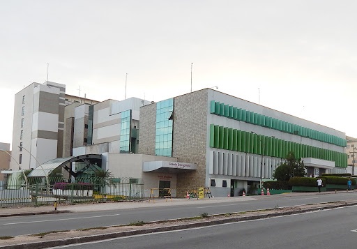 Pacientes reclamam de infiltrações no Hospital São Domingos em São Luís