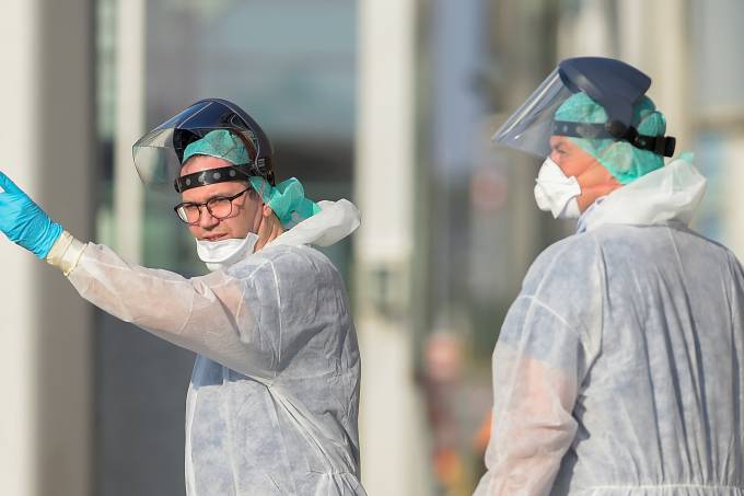 Em teste, remédio antiparasita mata coronavírus em 48 horas