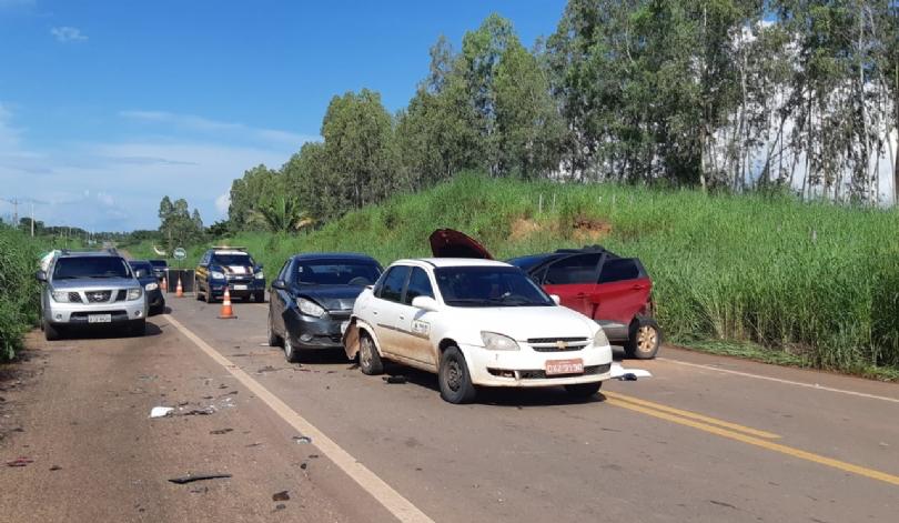 Engavetamento envolvendo quatro veículos deixa oito feridos em Bacabal