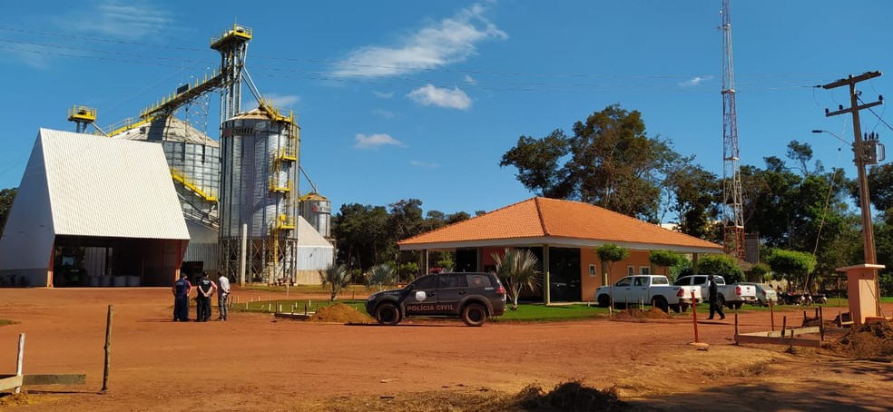 Prefeitura, fazenda de soja e madeireiras são alvos de operação de combate ao furto de energia no MA