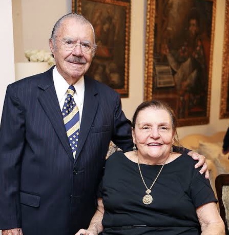 Aos 89 anos, Marly Sarney cai no banheiro em sua residência em Brasília e é levada para hospital