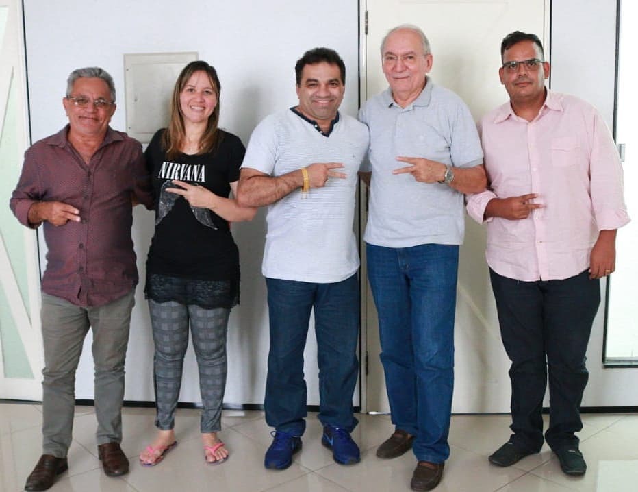 Mesmo inelegível, Cabral força pré-candidatura em Santa Inês