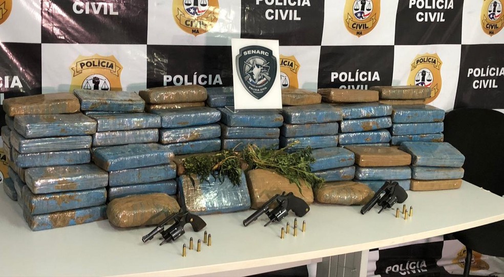 Polícia apreende armas e 120 kg de drogas em Vitória do Mearim