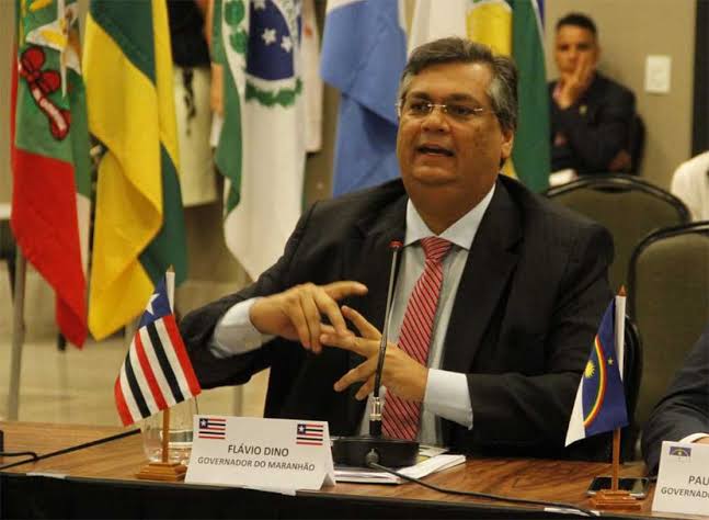 Presidente do PSB convida Flávio Dino para se filiar e disputar presidência