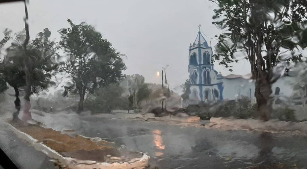 Tempestade deixa rastro de destruição em Cantanhede no Maranhão