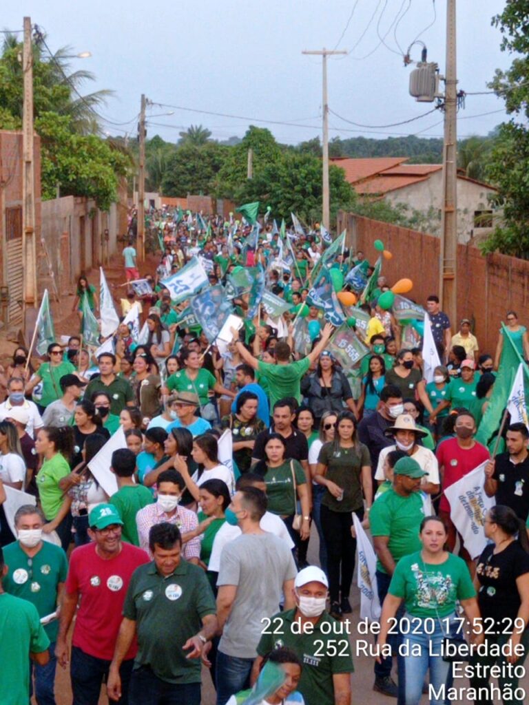 Ao lado de Hildo Rocha, Cássio Batista realiza mega caminhada em Estreito