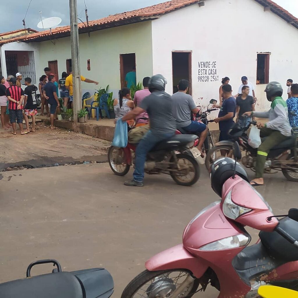 Irmãos são executados dentro de bar em Lago da Pedra