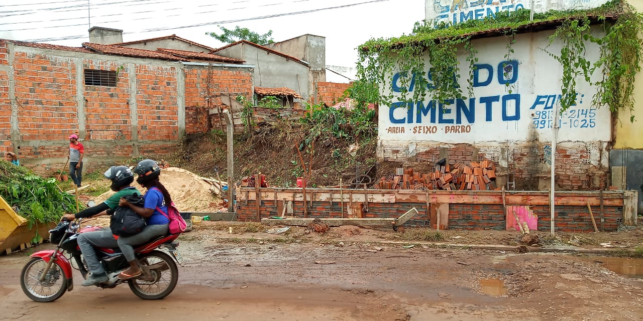 Prefeitura de Imperatriz embarga obra irregular no Conjunto Vitória