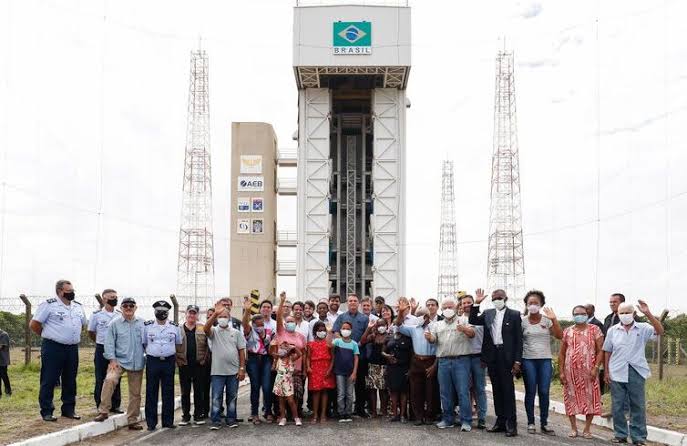 Bolsonaro entrega títulos de propriedade de terra no Maranhão