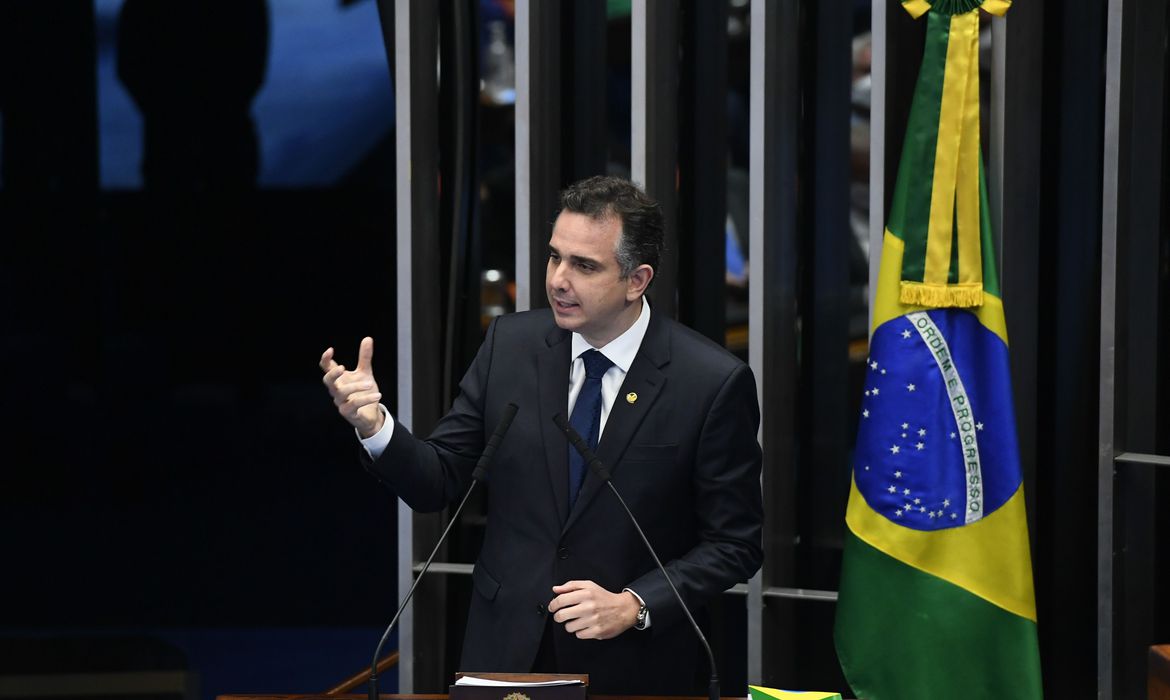 Rodrigo Pacheco, do DEM, é eleito presidente do Senado com apoio de Bolsonaro e dez partidos