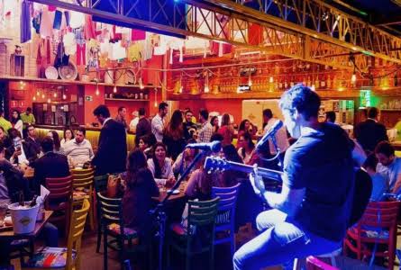 Flávio Dino suspende o funcionamento de bares e restaurantes na Grande São Luís