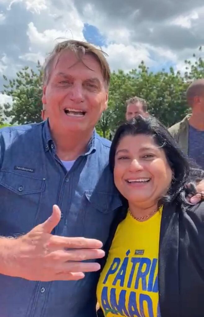 Vereadora Karla Sarney participa da entrega de títulos de terra em Açailândia com Bolsonaro