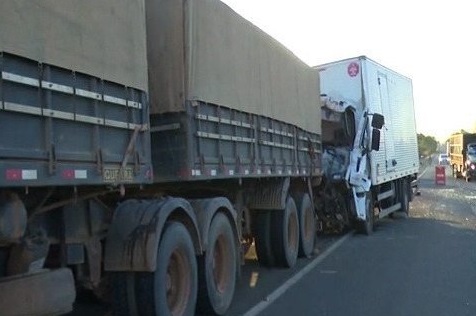 Mecânico morre atropelado durante conserto de carreta entre Balsas e Riachão no MA