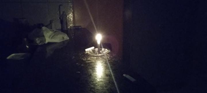 Guarda Municipal de Tutóia tem energia cortada na gestão de Diringa; guardas estão a luz de vela