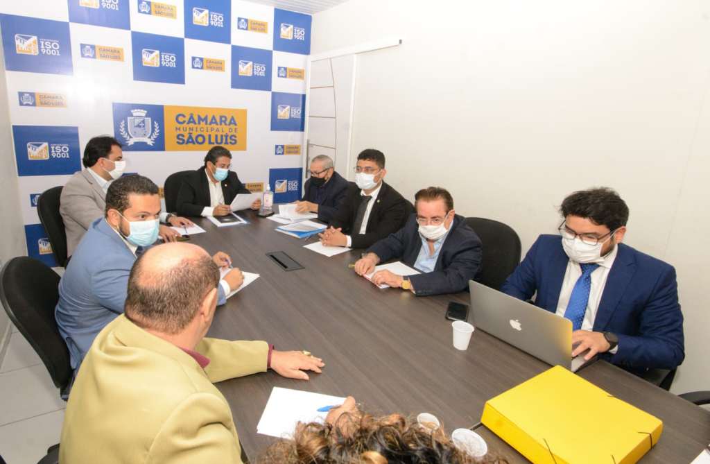 Câmara de São Luís instala CPI do Transporte Público Municipal e Chico Carvalho é escolhido como presidente