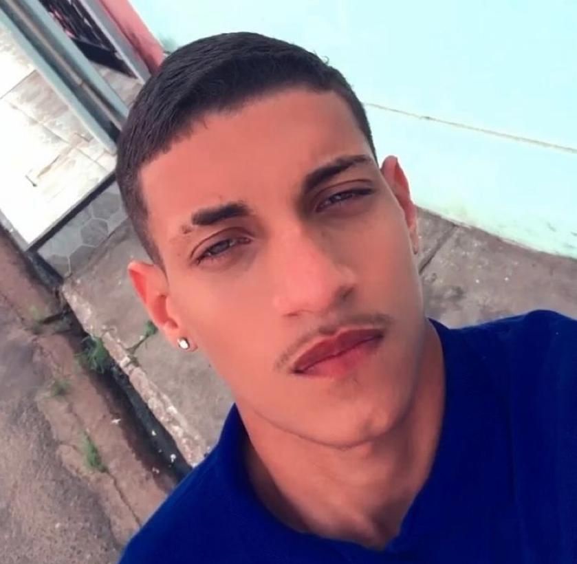 Jovem é morto a tiros na porta da casa de amiga em Santa Inês