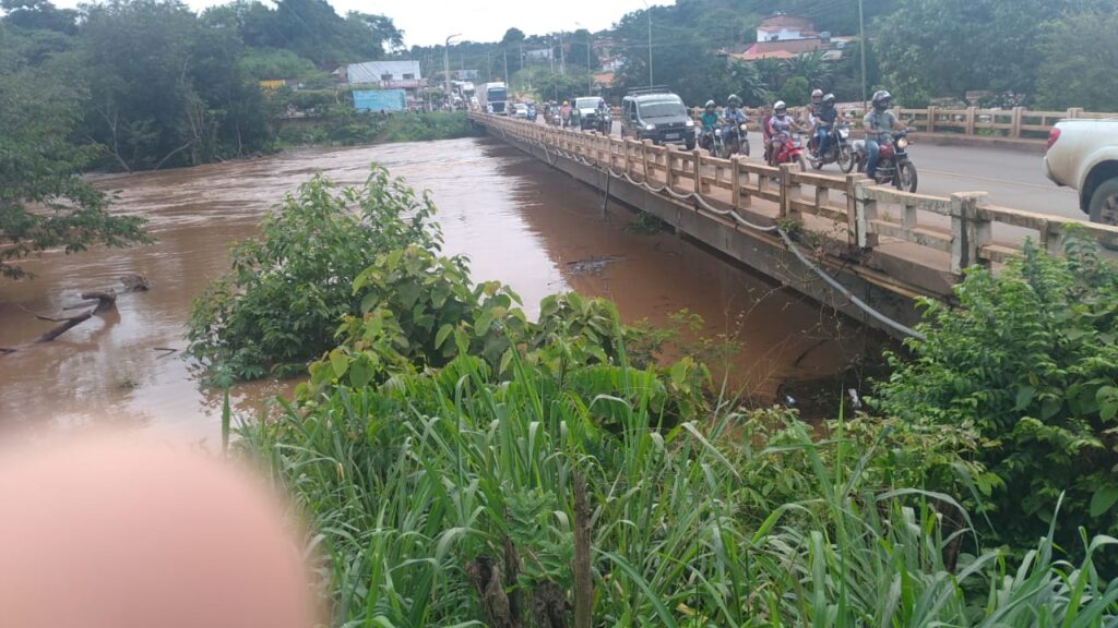 VÍDEO: Ponte do Rio Grajaú na BR-226 poderá ser interditada por conta de fortes chuvas